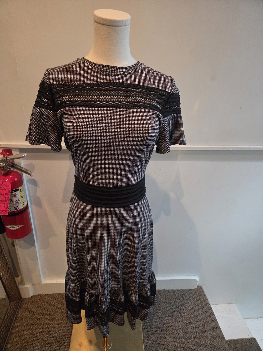 Michael Kors Houndstooth Lace/ Mesh Trim Ruffle Dress Size Small NWT